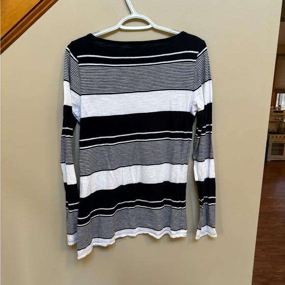 Banana republic long sleeve top - Picture 3 of 3